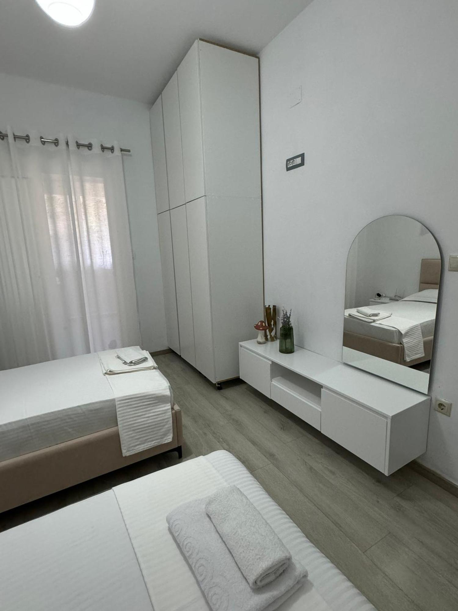 Dadaj Apartments ซารานเดอ ภายนอก รูปภาพ