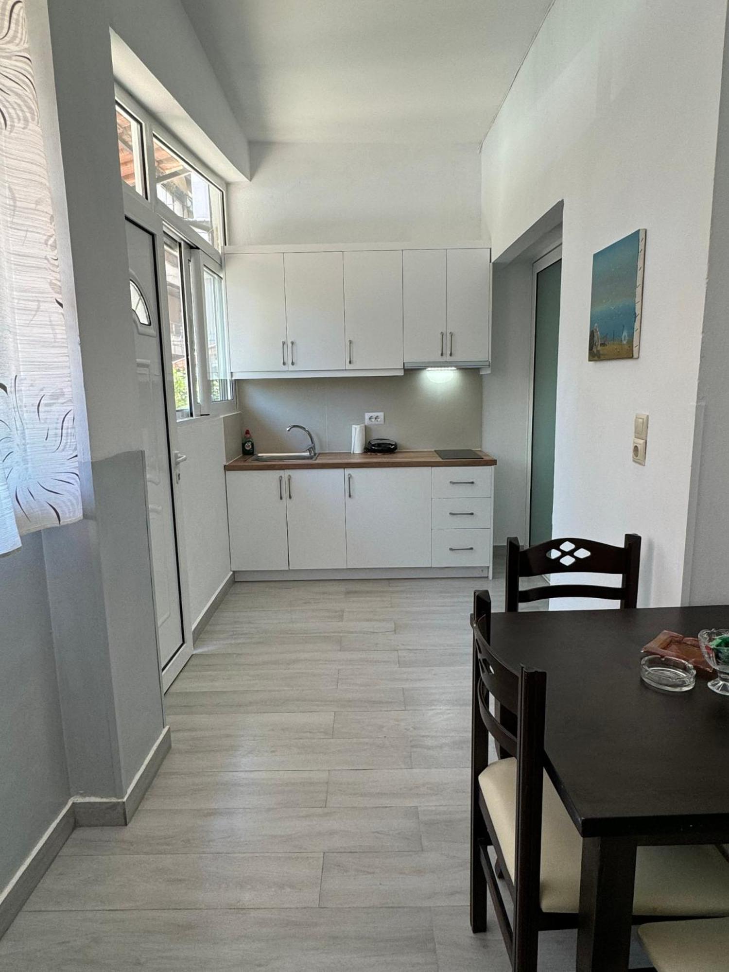 Dadaj Apartments ซารานเดอ ภายนอก รูปภาพ